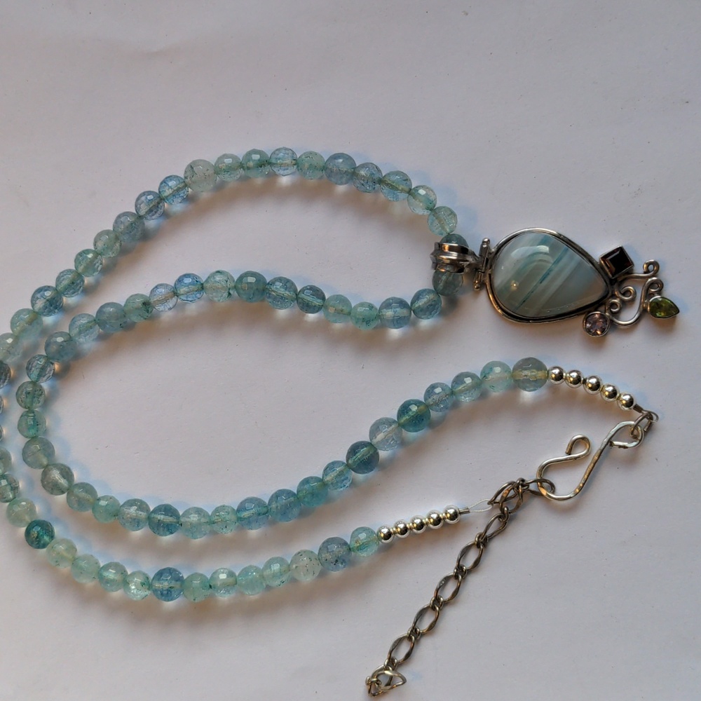 Sterling Silver agate pendant & faceted blue quartz Necklace  New.  24"+, Unique